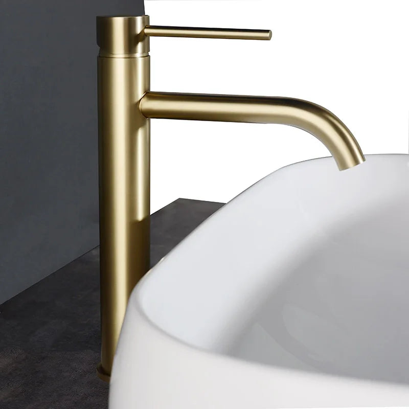 Grifo Monomando Dorado Cepillado para Lavabo – Acero Inoxidable – Agua Fría y Caliente