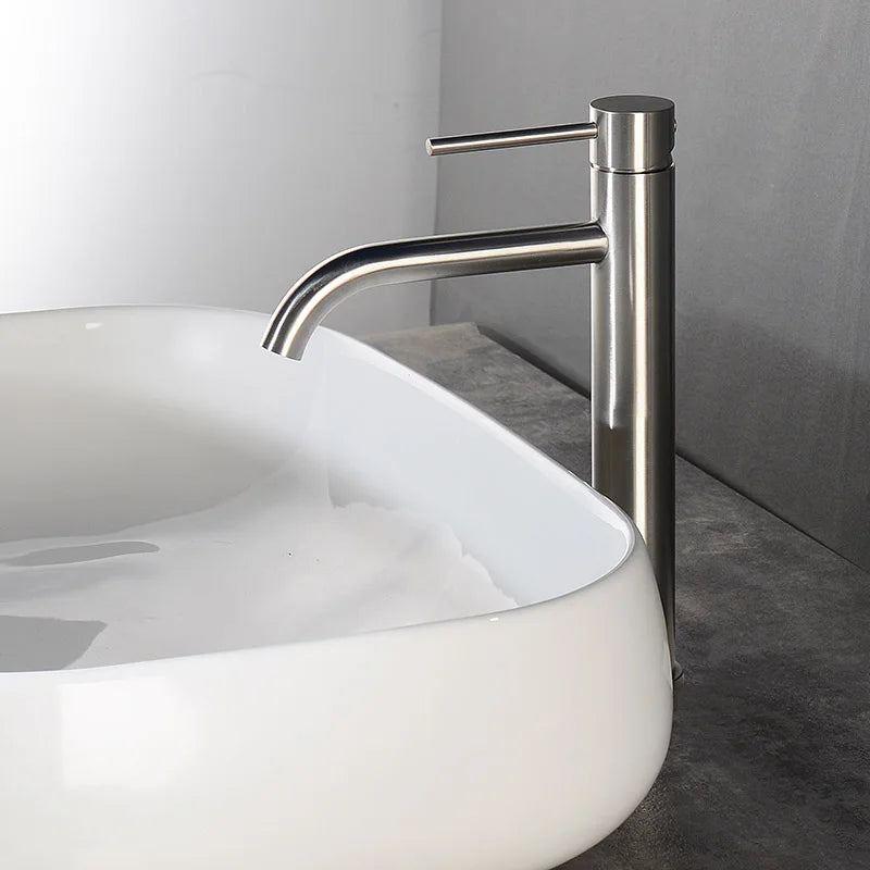 Grifo Monomando Dorado Cepillado para Lavabo – Acero Inoxidable – Agua Fría y Caliente