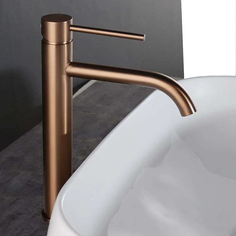 Grifo Monomando Dorado Cepillado para Lavabo – Acero Inoxidable – Agua Fría y Caliente