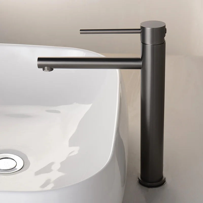 Grifo Monomando Dorado Cepillado para Lavabo – Acero Inoxidable – Agua Fría y Caliente
