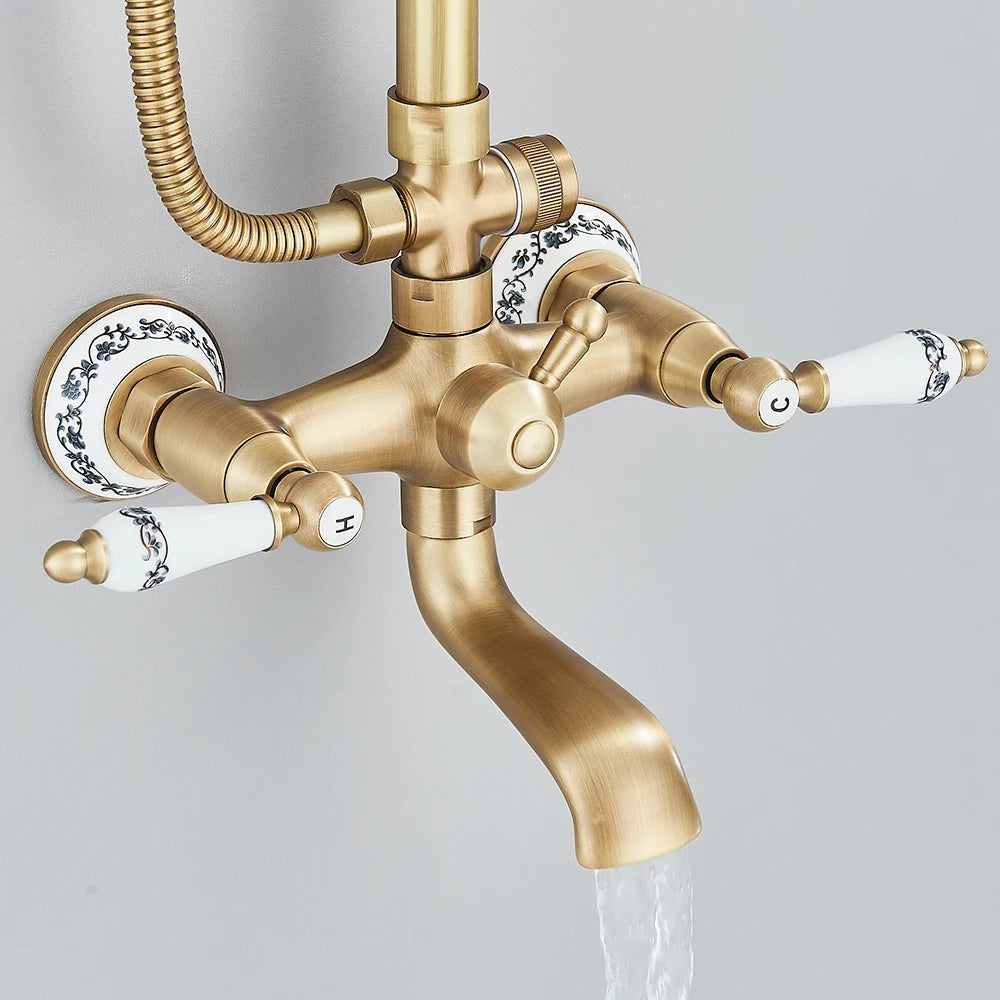 Sistema de ducha retro de latón antiguo con rociador efecto lluvia y ducha de mano