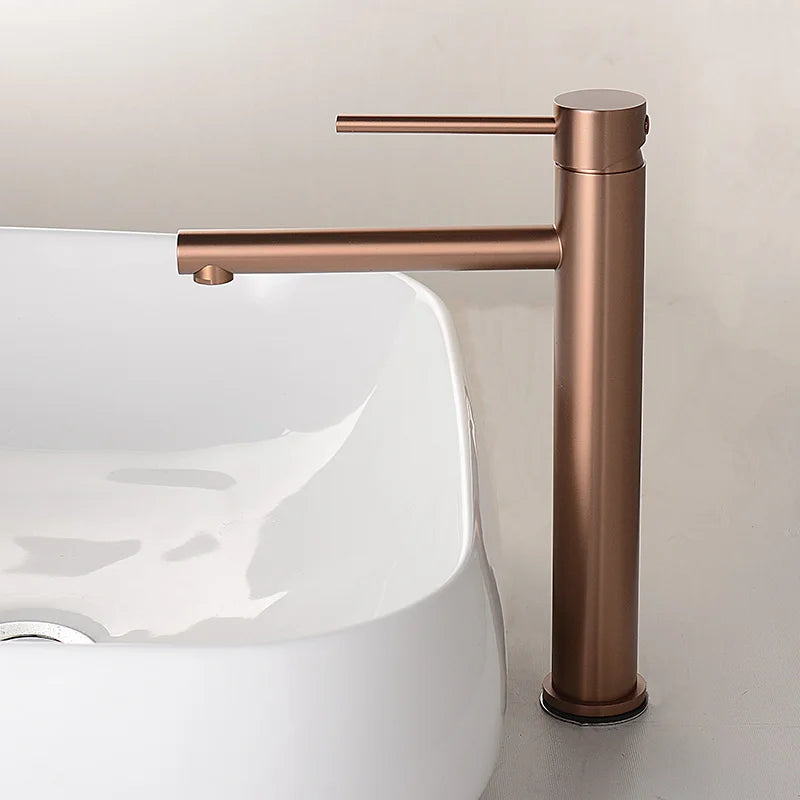 Grifo Monomando Dorado Cepillado para Lavabo – Acero Inoxidable – Agua Fría y Caliente