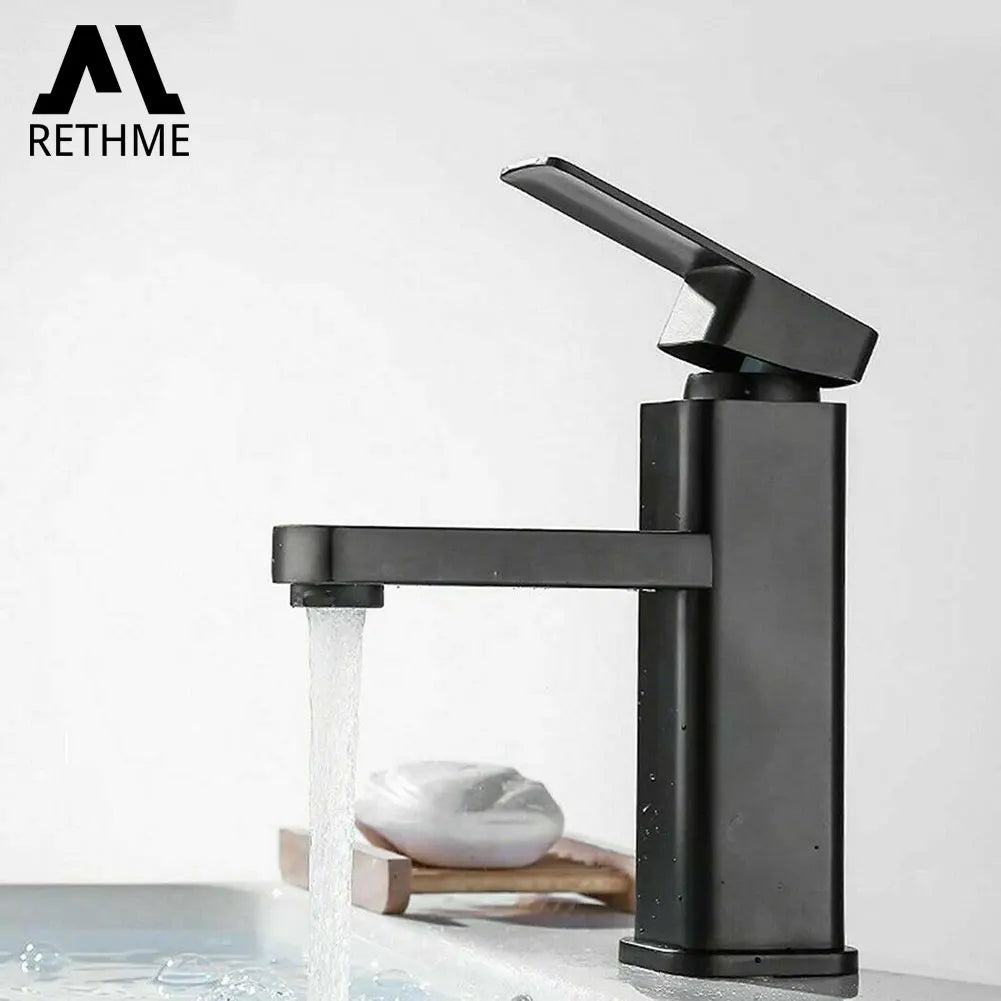 Grifo monomando para lavabo en negro o cromado con agua fría y caliente